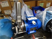 Flomax Centrifugal Pumps (As New) .55Kw