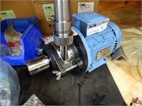 Flomax Centrifugal Pumps (As New) 1.1KW