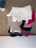 WOMEN'S CLOTHING SIZE SMALL