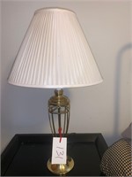 PAIR OF REALLY NEAT BRASS LAMPS W/SHADES