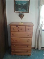 5 drawer chest w/ pictures & more