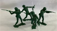 4 6"  Marx plastic toy soldiers