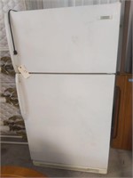 White Westinghouse refrigerator
