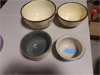 Stoneware bowls 4 in lot