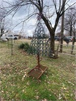 Horseshoe Art Christmas Tree