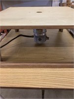 B&D Router in Table Insert