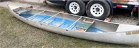 17' Aluminum Canoe w/ Swivel Seat & Life Jackets