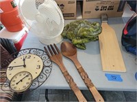 Porcelian Frog, Fan, Clock, Fish Scaling Board,