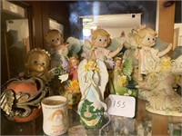 Shelf of Assorted Figurines & Glassware
