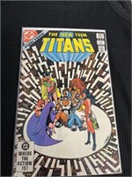 THE NEW TEEN TITANS COMIC BOOK