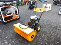 31" 4-Stroke Sweeper