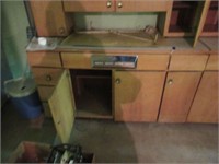 cabinet 36"x60"x24"with stovetop