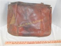 Antique Leather Large Saddle / Shoulder Pouch