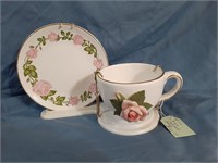 Teleflora cup/saucer and stand