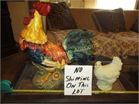 Ceramic Hand Painted Large Rooster & 'Lil Chicken