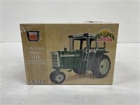 Oliver 1555  Narrow Front Tractor