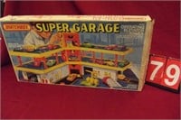 MATCHBOX SUPER GARAGE WITH BOX