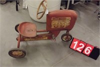 AMF JUNIOR PEDAL TRACTOR
