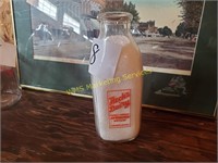 Heck's Dairy Carey, OH 1qt. Milk Bottle