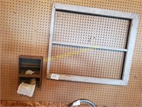 Craft Shelf and Frame Screen