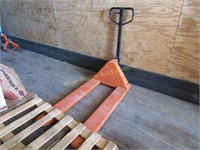 Central Hydraulic 2-Ton Pallet Jack