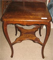 Beautiful Oak Side Table-30 x 24 x 24