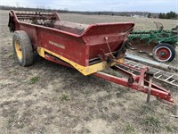 New Holland 331 Manure Spreader