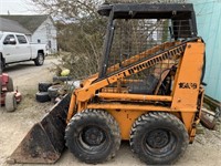 Case 1816B Skid Steer & Bucket