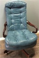 EXECUTIVE CLASSIC LEATHER OFFICE CHAIR