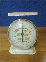 Vintage Kitchen Scale