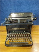 Antique typewriter L.C. Smith Super Speed