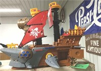 Toy  ship Lot