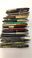 Lot of vintage advertising fountain pens and