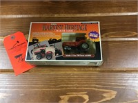 Case IH tractor and collector card set