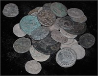 32 Pieces 83.3 g Ancient Roman Coin Lot