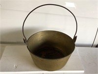 HEAVY BRASS PAIL WITH HANDLE - OLD BRASS PAIL