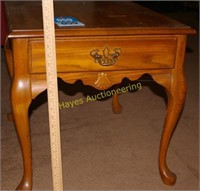 End Table w/Drawer 21"Wx26"Dx21"T