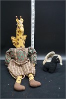 Giraffe Shelf Sitter & Stuffed Skunk
