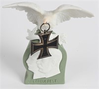 WWI IMPERIAL GERMAN EAGLE SCULPTURE W IRON CROSS