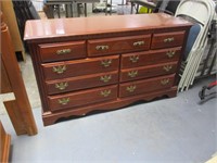 Broyhill 9 Drawer Dresser