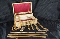 Vintage Necklaces x8 -Goldtones