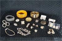 Vintage Jewelry - Rhinestone/Pearls