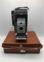 Polaroid Land Camera 900 w/ Case