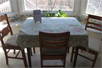 Breakfast Nook Table and 3 Chairs/Popek Estate/Hup