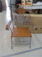 METAL AND RATAN FOLDING CHAIR WITH VINE  PATTERN