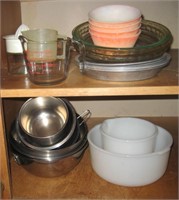 Mixing Bowl/Cups & Pie Plates