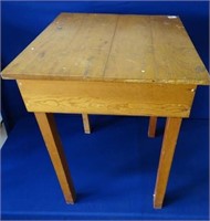 Small table 31"x23"x24"