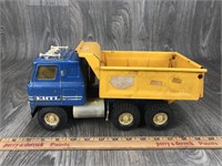 Ertl Hydraulic Dump Truck