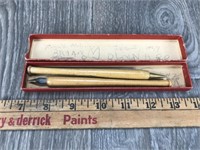 2 Adirondack Ball Bats pens 1947