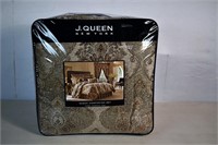 J. Queen NY Queen Comforter Set